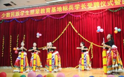 朋輩教育與文化藝術(shù)交流活動(dòng)的融合策劃